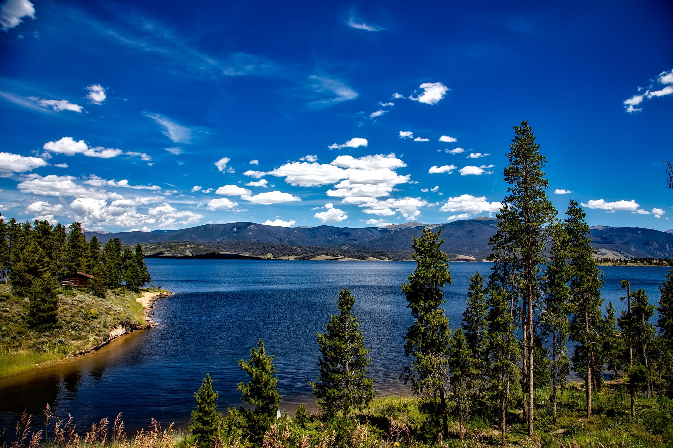 Vista of Colorado's Lake Granby under a Cobalt Blue Sky